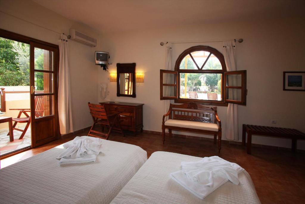 Sun Accommodation Skopelos Town Ngoại thất bức ảnh